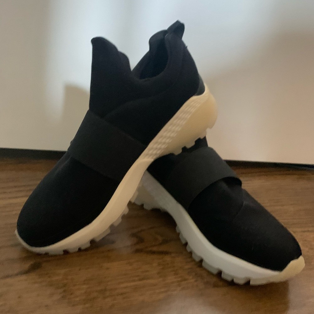 Jslide sneakers